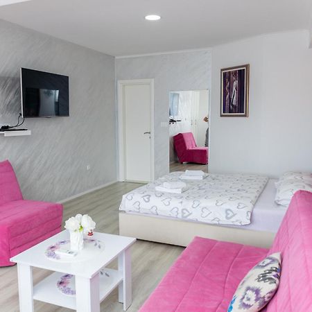 Apartmani Hm 트레빈예 외부 사진