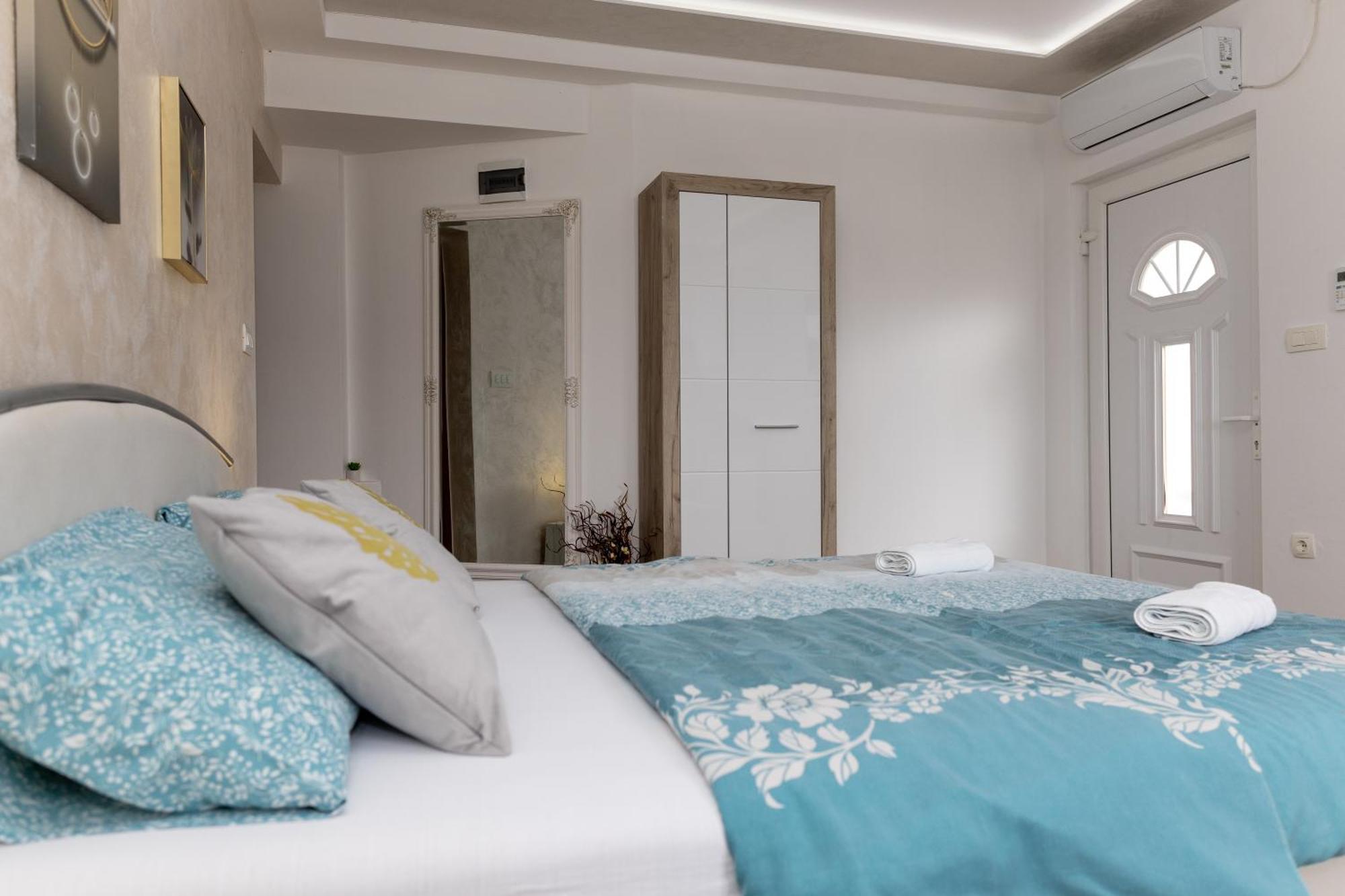 Apartmani Hm 트레빈예 외부 사진