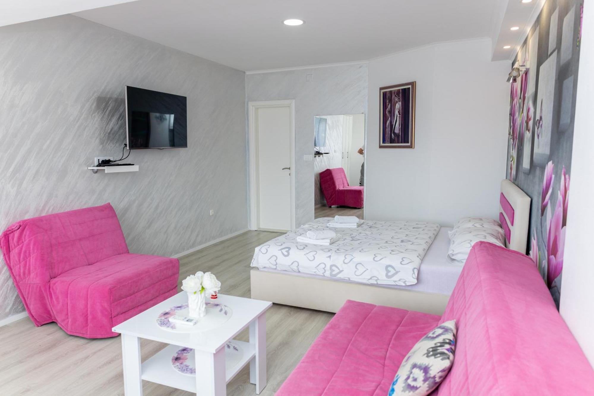 Apartmani Hm 트레빈예 외부 사진