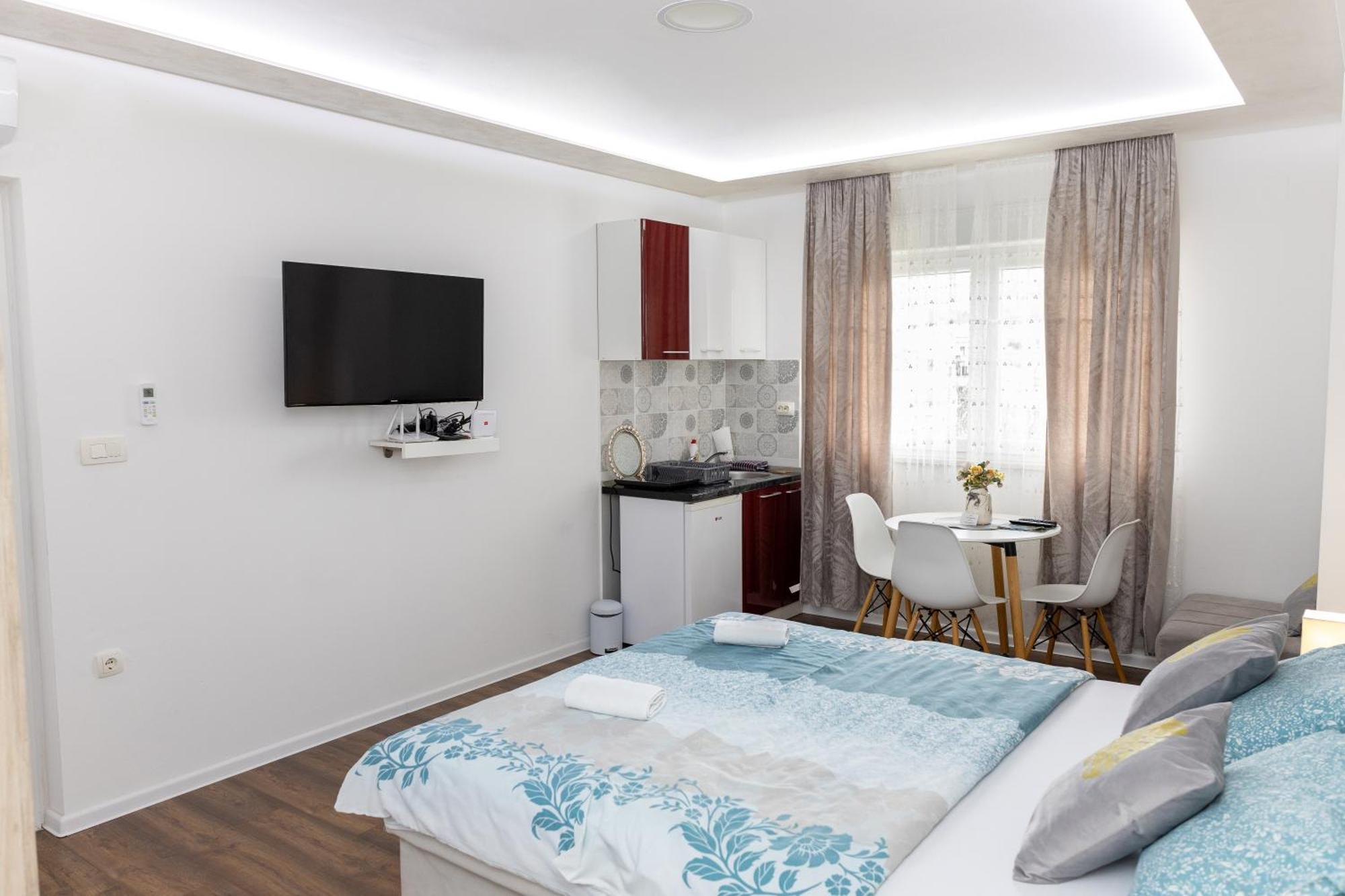 Apartmani Hm 트레빈예 외부 사진